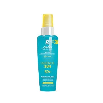 Bionike Defence Sun Слънцезащитен флуид без блясък за лице с много висока защита SPF50+ за нормална и комбинирана чувствителна кожа x50 мл