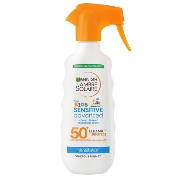 Garnier Ambre Solaire Kids Sensitive Advanced Слънцезащитен спрей помпа за деца SPF50+ x270 мл