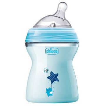 Chicco Natural Feeling Шише за хранене със силиконов биберон с две капки за деца над 2 месеца x250 мл, цвят син