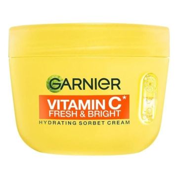 Garnier Vitamin C Fresh & Bright Хидратиращ крем за лице с 4% ниацинамид и витамин C х85 мл