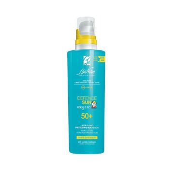 Bionike Defence Sun Baby & Kid Слънцезащитен флуид-лосион за бебета и деца с много висока защита SPF50+ x200 мл